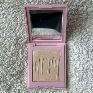 BNIB Kylie Cosmetics KyLight Highlighter in Ice Me Out